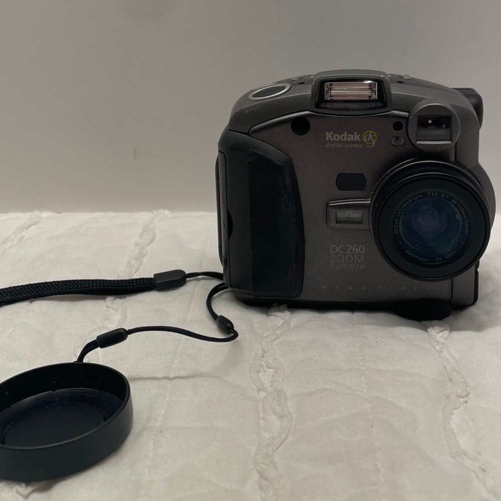 Kodak Digital‎ Science DC260 Zoom Digital Camera TESTED WORKING
